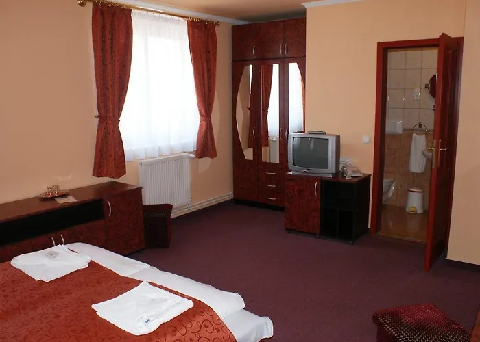 Palota Hotell 3*