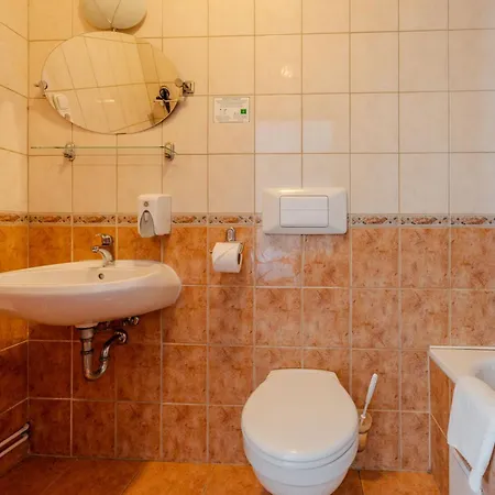 Palota 3*