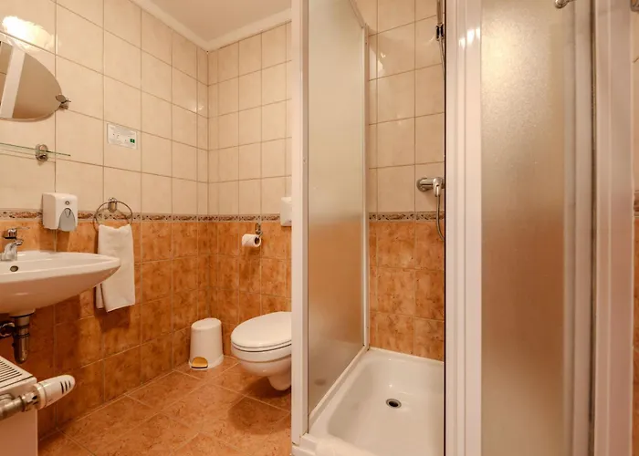 Palota 3*